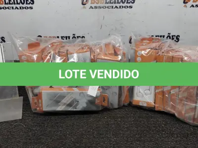 LOTE 390 - 01 LOTE COM GRANDE QUANTIDADE DE FONES DE OUVIDO. (NO ESTADO) ATENÇÃO! FAZER A VISITAÇÃO ANTES DE ARREMATAR, NÃO SABEMOS SE FUNCIONA, LEILÃO NÃO TEM GARANTIA E NEM DEVOLUÇÃO, SUJEITO A POSSÍVEIS AVARIAS VISÍVEIS/OCULTAS E/OU AUSÊNCIA DE COMPONENTES.