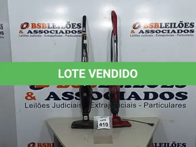 LOTE 410 - 02 ASPIRADORES DE PÓ. (NO ESTADO) ATENÇÃO! FAZER A VISITAÇÃO ANTES DE ARREMATAR, NÃO SABEMOS SE FUNCIONA, LEILÃO NÃO TEM GARANTIA E NEM DEVOLUÇÃO, SUJEITO A POSSÍVEIS AVARIAS VISÍVEIS/OCULTAS E/OU AUSÊNCIA DE COMPONENTES.