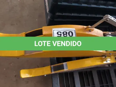 LOTE 085 - 03 PROTETORES PARA SERRA DE BANCADA. (NO ESTADO) ATENÇÃO! FAZER A VISITAÇÃO ANTES DE ARREMATAR, NÃO SABEMOS SE FUNCIONA, LEILÃO NÃO TEM GARANTIA E NEM DEVOLUÇÃO, SUJEITO A POSSÍVEIS AVARIAS VISÍVEIS/OCULTAS E/OU AUSÊNCIA DE COMPONENTES.