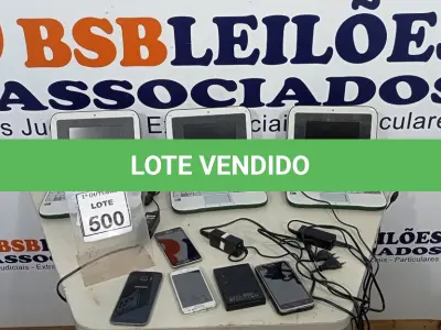 LOTE 500 - 03 NETBOOKS MARCA POSITIVO 04 SMARTPHONES MARCA SAMSUNG MODELOS DIVERSOS E 01 BATERIA EXTERNA. (NO ESTADO) ATENÇÃO! FAZER A VISITAÇÃO ANTES DE ARREMATAR, NÃO SABEMOS SE FUNCIONA, LEILÃO NÃO TEM GARANTIA E NEM DEVOLUÇÃO, SUJEITO A POSSÍVEIS AVARIAS VISÍVEIS/OCULTAS E/OU AUSÊNCIA DE COMPONENTES.
