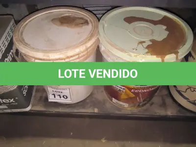 LOTE 110 - 01 BALDE COM POLIVINIL E 01 BALDE COM TEXTURA MARROM. (NO ESTADO) ATENÇÃO! FAZER A VISITAÇÃO ANTES DE ARREMATAR, NÃO SABEMOS SE FUNCIONA, LEILÃO NÃO TEM GARANTIA E NEM DEVOLUÇÃO, SUJEITO A POSSÍVEIS AVARIAS VISÍVEIS/OCULTAS E/OU AUSÊNCIA DE COMPONENTES. (NO ESTADO) ATENÇÃO! FAZER A VISITAÇÃO ANTES DE ARREMATAR, NÃO SABEMOS SE FUNCIONA, LEILÃO NÃO TEM GARANTIA E NEM DEVOLUÇÃO, SUJEITO A POSSÍVEIS AVARIAS VISÍVEIS/OCULTAS E/OU AUSÊNCIA DE COMPONENTES.