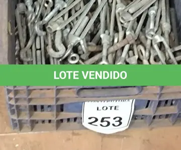LOTE 253 - 01 LOTE COM ESTICADORES PARA CABOS. (CAIXA ORGANIZADORA NAO INCLUSA) (NO ESTADO) ATENÇÃO! FAZER A VISITAÇÃO ANTES DE ARREMATAR, NÃO SABEMOS SE FUNCIONA, LEILÃO NÃO TEM GARANTIA E NEM DEVOLUÇÃO, SUJEITO A POSSÍVEIS AVARIAS VISÍVEIS/OCULTAS E/OU AUSÊNCIA DE COMPONENTES.