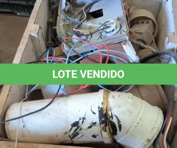 LOTE 224 - 01 CAIXOTE EM MADEIRA COM CONEXÕES PARA ESGOTO. (NO ESTADO) ATENÇÃO! FAZER A VISITAÇÃO ANTES DE ARREMATAR, NÃO SABEMOS SE FUNCIONA, LEILÃO NÃO TEM GARANTIA E NEM DEVOLUÇÃO, SUJEITO A POSSÍVEIS AVARIAS VISÍVEIS/OCULTAS E/OU AUSÊNCIA DE COMPONENTES.