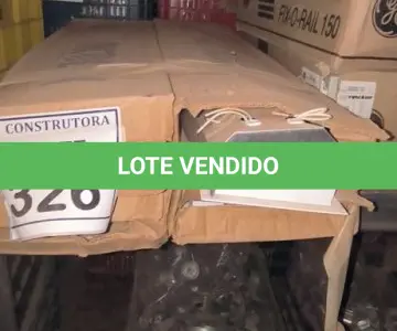 LOTE 326 - 01 LOTE COM LUMINÁRIAS DE EMBUTIR. (NO ESTADO) ATENÇÃO! FAZER A VISITAÇÃO ANTES DE ARREMATAR, NÃO SABEMOS SE FUNCIONA, LEILÃO NÃO TEM GARANTIA E NEM DEVOLUÇÃO, SUJEITO A POSSÍVEIS AVARIAS VISÍVEIS/OCULTAS E/OU AUSÊNCIA DE COMPONENTES.