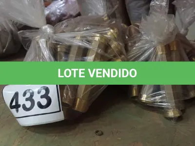 LOTE 433 - 01 LOTE COM ALONGADORES DE  CONECXÃO ¾ EM METAL. (NO ESTADO) ATENÇÃO! FAZER A VISITAÇÃO ANTES DE ARREMATAR, NÃO SABEMOS SE FUNCIONA, LEILÃO NÃO TEM GARANTIA E NEM DEVOLUÇÃO, SUJEITO A POSSÍVEIS AVARIAS VISÍVEIS/OCULTAS E/OU AUSÊNCIA DE COMPONENTES.
