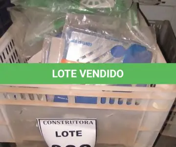 LOTE 382 - 01 LOTE COM GRELHAS E PORTAS GRELHAS CROMADAS 10X10CM. (CAIXA ORGANIZADORA NAO INCLUSA) (NO ESTADO) ATENÇÃO! FAZER A VISITAÇÃO ANTES DE ARREMATAR, NÃO SABEMOS SE FUNCIONA, LEILÃO NÃO TEM GARANTIA E NEM DEVOLUÇÃO, SUJEITO A POSSÍVEIS AVARIAS VISÍVEIS/OCULTAS E/OU AUSÊNCIA DE COMPONENTES.
