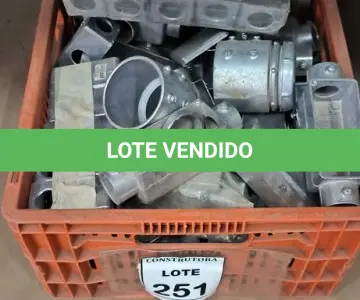 LOTE 251 - 01 LOTE COM CONDULETES EM ALUMÍNIO TAMANHOS DIVERSOS. (CAIXA ORGANIZADORA NAO INCLUSA) (NO ESTADO) ATENÇÃO! FAZER A VISITAÇÃO ANTES DE ARREMATAR, NÃO SABEMOS SE FUNCIONA, LEILÃO NÃO TEM GARANTIA E NEM DEVOLUÇÃO, SUJEITO A POSSÍVEIS AVARIAS VISÍVEIS/OCULTAS E/OU AUSÊNCIA DE COMPONENTES.
