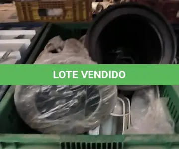 LOTE 298 - 01 LOTE COM LUMINÁRIAS DE PISO E LUMINARIAS TARTARUGAS. (CAIXA ORGANIZADORA NAO INCLUSA) (NO ESTADO) ATENÇÃO! FAZER A VISITAÇÃO ANTES DE ARREMATAR, NÃO SABEMOS SE FUNCIONA, LEILÃO NÃO TEM GARANTIA E NEM DEVOLUÇÃO, SUJEITO A POSSÍVEIS AVARIAS VISÍVEIS/OCULTAS E/OU AUSÊNCIA DE COMPONENTES.
