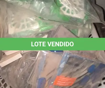 LOTE 382 - 01 LOTE COM GRELHAS E PORTAS GRELHAS CROMADAS 10X10CM. (CAIXA ORGANIZADORA NAO INCLUSA) (NO ESTADO) ATENÇÃO! FAZER A VISITAÇÃO ANTES DE ARREMATAR, NÃO SABEMOS SE FUNCIONA, LEILÃO NÃO TEM GARANTIA E NEM DEVOLUÇÃO, SUJEITO A POSSÍVEIS AVARIAS VISÍVEIS/OCULTAS E/OU AUSÊNCIA DE COMPONENTES.