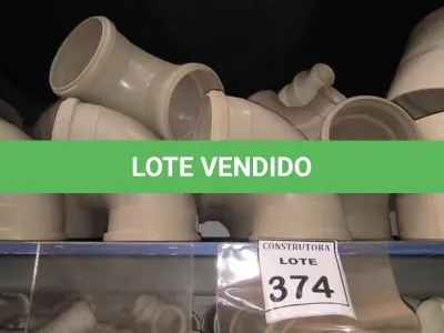 LOTE 374 - 01 LOTE COM LUVAS EM PVC PARA ESGOTO SN 200MM, CURVA CURTA DE ESGOTO SN150MM, E ALONGADOR. (NO ESTADO) ATENÇÃO! FAZER A VISITAÇÃO ANTES DE ARREMATAR, NÃO SABEMOS SE FUNCIONA, LEILÃO NÃO TEM GARANTIA E NEM DEVOLUÇÃO, SUJEITO A POSSÍVEIS AVARIAS VISÍVEIS/OCULTAS E/OU AUSÊNCIA DE COMPONENTES.