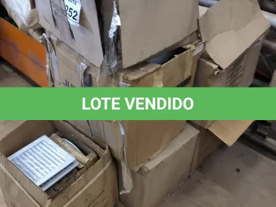 LOTE 252 - 01 LOTE COM LUMINÁRIAS DIVERSAS. (NO ESTADO) ATENÇÃO! FAZER A VISITAÇÃO ANTES DE ARREMATAR, NÃO SABEMOS SE FUNCIONA, LEILÃO NÃO TEM GARANTIA E NEM DEVOLUÇÃO, SUJEITO A POSSÍVEIS AVARIAS VISÍVEIS/OCULTAS E/OU AUSÊNCIA DE COMPONENTES.