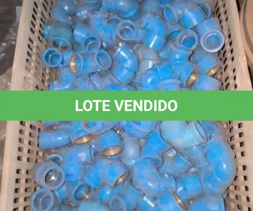 LOTE 375 - 01 LOTE COM JOELHOS PARA ÁGUA DN25X ¾ COM ROSCA E ADAPTADORES 25X3/4 AZUL. (NO ESTADO) ATENÇÃO! FAZER A VISITAÇÃO ANTES DE ARREMATAR, NÃO SABEMOS SE FUNCIONA, LEILÃO NÃO TEM GARANTIA E NEM DEVOLUÇÃO, SUJEITO A POSSÍVEIS AVARIAS VISÍVEIS/OCULTAS E/OU AUSÊNCIA DE COMPONENTES.