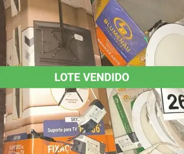 LOTE 262 - 01 LOTE COM LUMINÁRIAS DIVERSAS. (NO ESTADO) ATENÇÃO! FAZER A VISITAÇÃO ANTES DE ARREMATAR, NÃO SABEMOS SE FUNCIONA, LEILÃO NÃO TEM GARANTIA E NEM DEVOLUÇÃO, SUJEITO A POSSÍVEIS AVARIAS VISÍVEIS/OCULTAS E/OU AUSÊNCIA DE COMPONENTES.