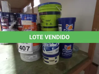 LOTE 407 - 01 LOTE COM TINTAS , TEXTURAS E ADESIVO EPOXI. (NO ESTADO) ATENÇÃO! FAZER A VISITAÇÃO ANTES DE ARREMATAR, NÃO SABEMOS SE FUNCIONA, LEILÃO NÃO TEM GARANTIA E NEM DEVOLUÇÃO, SUJEITO A POSSÍVEIS AVARIAS VISÍVEIS/OCULTAS E/OU AUSÊNCIA DE COMPONENTES.