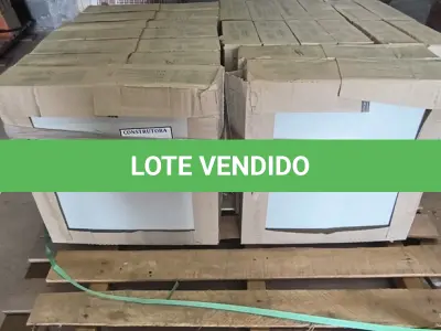 LOTE 185 - 15 CAIXAS DE PISOS PORTOBELO 41X41CM. (NO ESTADO) ATENÇÃO! FAZER A VISITAÇÃO ANTES DE ARREMATAR, NÃO SABEMOS SE FUNCIONA, LEILÃO NÃO TEM GARANTIA E NEM DEVOLUÇÃO, SUJEITO A POSSÍVEIS AVARIAS VISÍVEIS/OCULTAS E/OU AUSÊNCIA DE COMPONENTES.