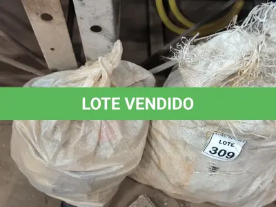 LOTE 309 - 02 SACOS COM CAIXAS DE LUZ 4X4 EM PVC. (CAIXA ORGANIZADORA NAO INCLUSA) (NO ESTADO) ATENÇÃO! FAZER A VISITAÇÃO ANTES DE ARREMATAR, NÃO SABEMOS SE FUNCIONA, LEILÃO NÃO TEM GARANTIA E NEM DEVOLUÇÃO, SUJEITO A POSSÍVEIS AVARIAS VISÍVEIS/OCULTAS E/OU AUSÊNCIA DE COMPONENTES.