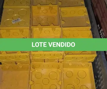 LOTE 267 - 01 LOTE COM CAIXAS DE LUZ 4X4. (CAIXA ORGANIZADORA NAO INCLUSA) (NO ESTADO) ATENÇÃO! FAZER A VISITAÇÃO ANTES DE ARREMATAR, NÃO SABEMOS SE FUNCIONA, LEILÃO NÃO TEM GARANTIA E NEM DEVOLUÇÃO, SUJEITO A POSSÍVEIS AVARIAS VISÍVEIS/OCULTAS E/OU AUSÊNCIA DE COMPONENTES.
