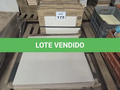 LOTE 173 - 06 CAIXAS DE PISOS CECRISA 45,6X45,6. (NO ESTADO) ATENÇÃO! FAZER A VISITAÇÃO ANTES DE ARREMATAR, NÃO SABEMOS SE FUNCIONA, LEILÃO NÃO TEM GARANTIA E NEM DEVOLUÇÃO, SUJEITO A POSSÍVEIS AVARIAS VISÍVEIS/OCULTAS E/OU AUSÊNCIA DE COMPONENTES.