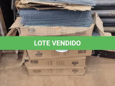 LOTE 228 - 05 CAIXAS COM TELAS PARA CURAR TRINCAS. (NO ESTADO) ATENÇÃO! FAZER A VISITAÇÃO ANTES DE ARREMATAR, NÃO SABEMOS SE FUNCIONA, LEILÃO NÃO TEM GARANTIA E NEM DEVOLUÇÃO, SUJEITO A POSSÍVEIS AVARIAS VISÍVEIS/OCULTAS E/OU AUSÊNCIA DE COMPONENTES.