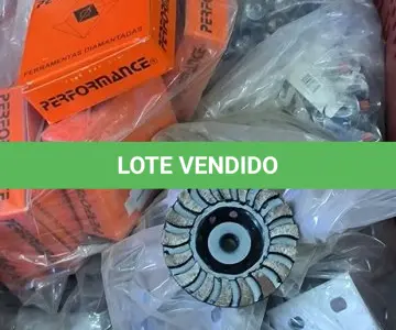 LOTE 234 - 01 LOTE COM PREGOS DE FINCAPINOS E DISCO DIAMANTADOS PARA POLIMENTO DE PEDRAS. (CAIXA ORGANIZADORA NAO INCLUSA) (NO ESTADO) ATENÇÃO! FAZER A VISITAÇÃO ANTES DE ARREMATAR, NÃO SABEMOS SE FUNCIONA, LEILÃO NÃO TEM GARANTIA E NEM DEVOLUÇÃO, SUJEITO A POSSÍVEIS AVARIAS VISÍVEIS/OCULTAS E/OU AUSÊNCIA DE COMPONENTES.