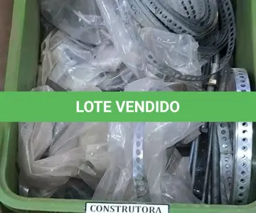 LOTE 239 - 01 LOTE COM FITAS PERFURADAS E PARAFUSOS DIVERSOS. (CAIXA ORGANIZADORA NAO INCLUSA) (NO ESTADO) ATENÇÃO! FAZER A VISITAÇÃO ANTES DE ARREMATAR, NÃO SABEMOS SE FUNCIONA, LEILÃO NÃO TEM GARANTIA E NEM DEVOLUÇÃO, SUJEITO A POSSÍVEIS AVARIAS VISÍVEIS/OCULTAS E/OU AUSÊNCIA DE COMPONENTES.