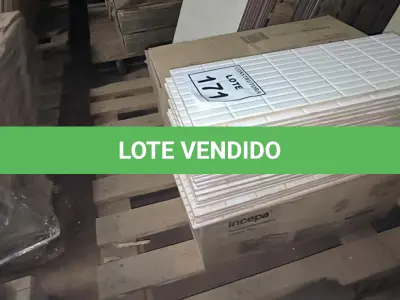 LOTE 171 - 04 CAIXAS DE REVESTIMENTOS INCEPA 16,5X45CM. (NO ESTADO) ATENÇÃO! FAZER A VISITAÇÃO ANTES DE ARREMATAR, NÃO SABEMOS SE FUNCIONA, LEILÃO NÃO TEM GARANTIA E NEM DEVOLUÇÃO, SUJEITO A POSSÍVEIS AVARIAS VISÍVEIS/OCULTAS E/OU AUSÊNCIA DE COMPONENTES.