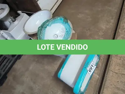 LOTE 201 - 01 VASO SANITÁRIO,  01 TANQUE DECA E 03 CUBAS PARA LAVATÓRIO. (NO ESTADO) ATENÇÃO! FAZER A VISITAÇÃO ANTES DE ARREMATAR, NÃO SABEMOS SE FUNCIONA, LEILÃO NÃO TEM GARANTIA E NEM DEVOLUÇÃO, SUJEITO A POSSÍVEIS AVARIAS VISÍVEIS/OCULTAS E/OU AUSÊNCIA DE COMPONENTES.