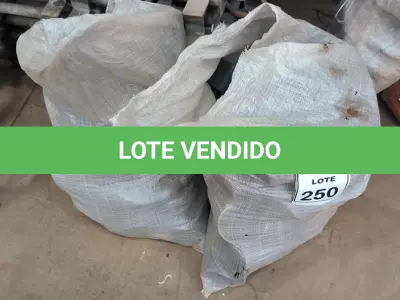 LOTE 250 - 01 LOTE COM LUVAS ROSCADAS E CURVAS DE ELETRODUTOS TAMANHOS DIVERSOS. (NO ESTADO) ATENÇÃO! FAZER A VISITAÇÃO ANTES DE ARREMATAR, NÃO SABEMOS SE FUNCIONA, LEILÃO NÃO TEM GARANTIA E NEM DEVOLUÇÃO, SUJEITO A POSSÍVEIS AVARIAS VISÍVEIS/OCULTAS E/OU AUSÊNCIA DE COMPONENTES.