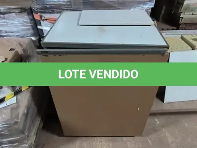 LOTE 192 - 01 FRIGOBAR CONSUL NA COR MARROM. (NO ESTADO) ATENÇÃO! FAZER A VISITAÇÃO ANTES DE ARREMATAR, NÃO SABEMOS SE FUNCIONA, LEILÃO NÃO TEM GARANTIA E NEM DEVOLUÇÃO, SUJEITO A POSSÍVEIS AVARIAS VISÍVEIS/OCULTAS E/OU AUSÊNCIA DE COMPONENTES.