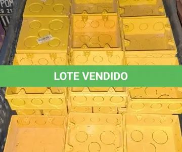 LOTE 267 - 01 LOTE COM CAIXAS DE LUZ 4X4. (CAIXA ORGANIZADORA NAO INCLUSA) (NO ESTADO) ATENÇÃO! FAZER A VISITAÇÃO ANTES DE ARREMATAR, NÃO SABEMOS SE FUNCIONA, LEILÃO NÃO TEM GARANTIA E NEM DEVOLUÇÃO, SUJEITO A POSSÍVEIS AVARIAS VISÍVEIS/OCULTAS E/OU AUSÊNCIA DE COMPONENTES.