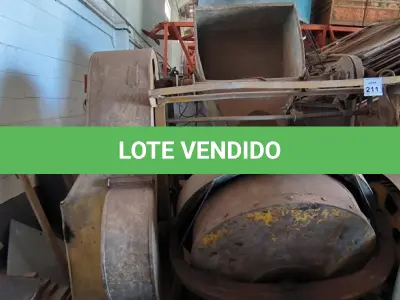 LOTE 211 - 01 BETONEIRA INDUSTRIAL TRIFÁSICO NA COR AMARELO. (NO ESTADO) ATENÇÃO! FAZER A VISITAÇÃO ANTES DE ARREMATAR, NÃO SABEMOS SE FUNCIONA, LEILÃO NÃO TEM GARANTIA E NEM DEVOLUÇÃO, SUJEITO A POSSÍVEIS AVARIAS VISÍVEIS/OCULTAS E/OU AUSÊNCIA DE COMPONENTES.