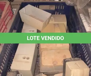 LOTE 295 - 01 LOTE COM CHAVE DE PARTIDA DIRETA. (CAIXA ORGANIZADORA NAO INCLUSA) (NO ESTADO) ATENÇÃO! FAZER A VISITAÇÃO ANTES DE ARREMATAR, NÃO SABEMOS SE FUNCIONA, LEILÃO NÃO TEM GARANTIA E NEM DEVOLUÇÃO, SUJEITO A POSSÍVEIS AVARIAS VISÍVEIS/OCULTAS E/OU AUSÊNCIA DE COMPONENTES.
