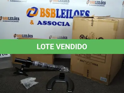 LOTE 182 - 01 CAIXA COM 06 SUPORTES PARA MONITORES MARCA DATEN. (NO ESTADO) ATENÇÃO! FAZER A VISITAÇÃO ANTES DE ARREMATAR, NÃO SABEMOS SE FUNCIONA, LEILÃO NÃO TEM GARANTIA E NEM DEVOLUÇÃO, SUJEITO A POSSÍVEIS AVARIAS VISÍVEIS/OCULTAS E/OU AUSÊNCIA DE COMPONENTES.