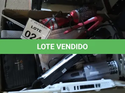 LOTE 024 - 01 LOTE COM VÁRIOS ROTEADORES, ESCOVAS DE CABELO ELÉTRICA, CHAPINHA DE CABELO E ELETRÔNICOS DIVERSOS. (NO ESTADO) ATENÇÃO! FAZER A VISITAÇÃO ANTES DE ARREMATAR, NÃO SABEMOS SE FUNCIONA, LEILÃO NÃO TEM GARANTIA E NEM DEVOLUÇÃO, SUJEITO A POSSÍVEIS AVARIAS VISÍVEIS/OCULTAS E/OU AUSÊNCIA DE COMPONENTES.