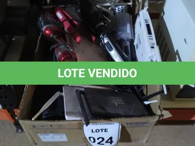 LOTE 024 - 01 LOTE COM VÁRIOS ROTEADORES, ESCOVAS DE CABELO ELÉTRICA, CHAPINHA DE CABELO E ELETRÔNICOS DIVERSOS. (NO ESTADO) ATENÇÃO! FAZER A VISITAÇÃO ANTES DE ARREMATAR, NÃO SABEMOS SE FUNCIONA, LEILÃO NÃO TEM GARANTIA E NEM DEVOLUÇÃO, SUJEITO A POSSÍVEIS AVARIAS VISÍVEIS/OCULTAS E/OU AUSÊNCIA DE COMPONENTES.