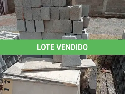 LOTE 607 - 01 LOTE COM BLOCOS DE CONCRETO DE 1 FURO. (NO ESTADO) ATENÇÃO! FAZER A VISITAÇÃO ANTES DE ARREMATAR, NÃO SABEMOS SE FUNCIONA, LEILÃO NÃO TEM GARANTIA E NEM DEVOLUÇÃO, SUJEITO A POSSÍVEIS AVARIAS VISÍVEIS/OCULTAS E/OU AUSÊNCIA DE COMPONENTES.