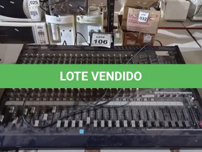 LOTE 106 - 01 MESA AMPLIFICADORA DE SOM COM FONTE. (NO ESTADO) ATENÇÃO! FAZER A VISITAÇÃO ANTES DE ARREMATAR, NÃO SABEMOS SE FUNCIONA. LEILÃO NÃO TEM GARANTIA E NEM DEVOLUÇÃO, SUJEITO A POSSÍVEIS AVARIAS VISÍVEIS/OCULTAS E/OU AUSÊNCIA DE COMPONENTES.