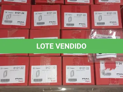 LOTE 508 - 01 LOTE COM SUPORTE 4X4 6 MÓDULOS. (NO ESTADO) ATENÇÃO! FAZER A VISITAÇÃO ANTES DE ARREMATAR, NÃO SABEMOS SE FUNCIONA, LEILÃO NÃO TEM GARANTIA E NEM DEVOLUÇÃO, SUJEITO A POSSÍVEIS AVARIAS VISÍVEIS/OCULTAS E/OU AUSÊNCIA DE COMPONENTES.