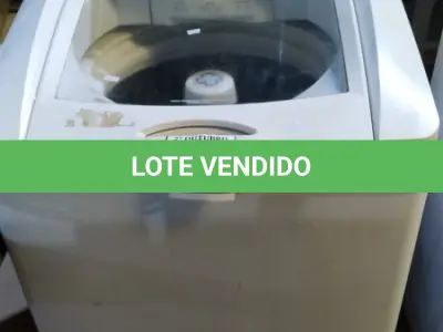 LOTE 087 - 01 MÁQUINA DE LAVAR 15,1KG 220V MARCA GE. (NO ESTADO) ATENÇÃO! FAZER A VISITAÇÃO ANTES DE ARREMATAR, NÃO SABEMOS SE FUNCIONA, LEILÃO NÃO TEM GARANTIA E NEM DEVOLUÇÃO, SUJEITO A POSSÍVEIS AVARIAS VISÍVEIS/OCULTAS E/OU AUSÊNCIA DE COMPONENTES.