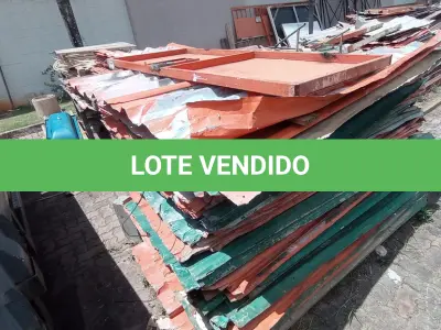 LOTE 594 - 01 LOTE COM TELHAS DE ZINCO QUE ERAM USADAS COMO TAPUME. (NO ESTADO) ATENÇÃO! FAZER A VISITAÇÃO ANTES DE ARREMATAR, NÃO SABEMOS SE FUNCIONA, LEILÃO NÃO TEM GARANTIA E NEM DEVOLUÇÃO, SUJEITO A POSSÍVEIS AVARIAS VISÍVEIS/OCULTAS E/OU AUSÊNCIA DE COMPONENTES.