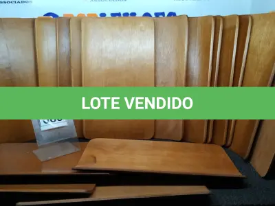LOTE 085 - 20 PLACAS DE MADEIRA. (NO ESTADO) ATENÇÃO! FAZER A VISITAÇÃO ANTES DE ARREMATAR, NÃO SABEMOS SE FUNCIONA, LEILÃO NÃO TEM GARANTIA E NEM DEVOLUÇÃO, SUJEITO A POSSÍVEIS AVARIAS VISÍVEIS/OCULTAS E/OU AUSÊNCIA DE COMPONENTES.