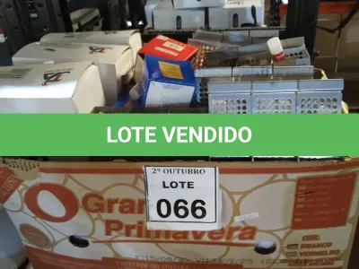 LOTE 066 - 01 LOTE COM GRANDE QUANTIDADE DE MÁSCARAS DESCARTÁVEIS, SUPORTES PARA CANETAS, COLAS BASTÃO E GRAMPOS. (NO ESTADO) ATENÇÃO! FAZER A VISITAÇÃO ANTES DE ARREMATAR, NÃO SABEMOS SE FUNCIONA, LEILÃO NÃO TEM GARANTIA E NEM DEVOLUÇÃO, SUJEITO A POSSÍVEIS AVARIAS VISÍVEIS/OCULTAS E/OU AUSÊNCIA DE COMPONENTES.