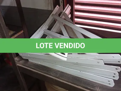 LOTE 572 - 10 CANTONEIRAS EM FERRO. (NO ESTADO) ATENÇÃO! FAZER A VISITAÇÃO ANTES DE ARREMATAR, NÃO SABEMOS SE FUNCIONA, LEILÃO NÃO TEM GARANTIA E NEM DEVOLUÇÃO, SUJEITO A POSSÍVEIS AVARIAS VISÍVEIS/OCULTAS E/OU AUSÊNCIA DE COMPONENTES.
