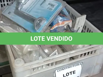LOTE 575 - 01 LOTE COM CHUVEIROS, ESTABILIZADOR PARA LAVATÓRIOS. (CAIXA ORGANIZADORA NAO INCLUSA) (NO ESTADO) ATENÇÃO! FAZER A VISITAÇÃO ANTES DE ARREMATAR, NÃO SABEMOS SE FUNCIONA, LEILÃO NÃO TEM GARANTIA E NEM DEVOLUÇÃO, SUJEITO A POSSÍVEIS AVARIAS VISÍVEIS/OCULTAS E/OU AUSÊNCIA DE COMPONENTES.