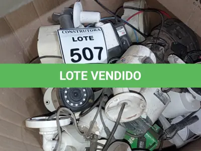 LOTE 507 - 01 CAIXA COM CÂMERAS DE SEGURANÇA DIVERSAS. (NO ESTADO) ATENÇÃO! FAZER A VISITAÇÃO ANTES DE ARREMATAR, NÃO SABEMOS SE FUNCIONA, LEILÃO NÃO TEM GARANTIA E NEM DEVOLUÇÃO, SUJEITO A POSSÍVEIS AVARIAS VISÍVEIS/OCULTAS E/OU AUSÊNCIA DE COMPONENTES.