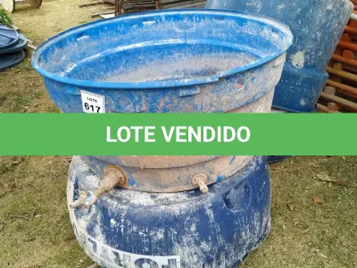LOTE 617 - 02 CAIXAS D’AGUA 500L. (NO ESTADO) ATENÇÃO! FAZER A VISITAÇÃO ANTES DE ARREMATAR, NÃO SABEMOS SE FUNCIONA, LEILÃO NÃO TEM GARANTIA E NEM DEVOLUÇÃO, SUJEITO A POSSÍVEIS AVARIAS VISÍVEIS/OCULTAS E/OU AUSÊNCIA DE COMPONENTES.