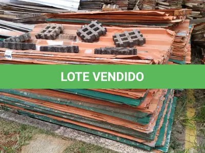 LOTE 626 - 01 LOTE COM TELHAS DE ZINCO QUE ERAM USADAS COMO TAPUME. (NO ESTADO) ATENÇÃO! FAZER A VISITAÇÃO ANTES DE ARREMATAR, NÃO SABEMOS SE FUNCIONA, LEILÃO NÃO TEM GARANTIA E NEM DEVOLUÇÃO, SUJEITO A POSSÍVEIS AVARIAS VISÍVEIS/OCULTAS E/OU AUSÊNCIA DE COMPONENTES.