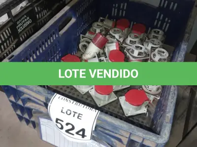 LOTE 524 - 01 LOTE COM TOMADAS INDUSTRIAIS. (CAIXA ORGANIZADORA NAO INCLUSA) (NO ESTADO) ATENÇÃO! FAZER A VISITAÇÃO ANTES DE ARREMATAR, NÃO SABEMOS SE FUNCIONA, LEILÃO NÃO TEM GARANTIA E NEM DEVOLUÇÃO, SUJEITO A POSSÍVEIS AVARIAS VISÍVEIS/OCULTAS E/OU AUSÊNCIA DE COMPONENTES.