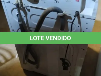 LOTE 086 - 01 MÁQUINA DE LAVAR 8KG 220V MARCA ELECTROLUX. (NO ESTADO) ATENÇÃO! FAZER A VISITAÇÃO ANTES DE ARREMATAR, NÃO SABEMOS SE FUNCIONA, LEILÃO NÃO TEM GARANTIA E NEM DEVOLUÇÃO, SUJEITO A POSSÍVEIS AVARIAS VISÍVEIS/OCULTAS E/OU AUSÊNCIA DE COMPONENTES.