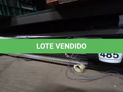 LOTE 485 - 01 LOTE COM LUMINÁRIAS DE SOBREPOR FLUORESCENTES. (NO ESTADO) ATENÇÃO! FAZER A VISITAÇÃO ANTES DE ARREMATAR, NÃO SABEMOS SE FUNCIONA, LEILÃO NÃO TEM GARANTIA E NEM DEVOLUÇÃO, SUJEITO A POSSÍVEIS AVARIAS VISÍVEIS/OCULTAS E/OU AUSÊNCIA DE COMPONENTES.
